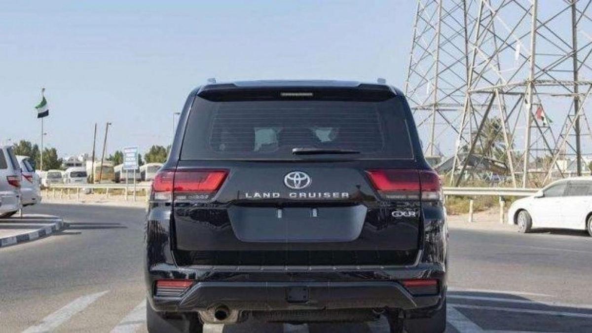Toyota Land Cruiser Land cruiser GXR 4.0L FULL OPTION 2025-18-18