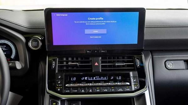 Toyota Land Cruiser VXR 3.3L diesel MY2025