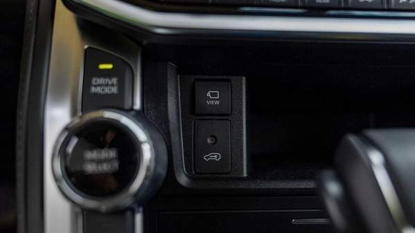 Toyota Land Cruiser VXR 3.3L diesel MY2025