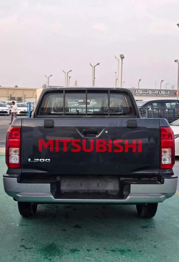 Mitsubishi L200 GLX 2.4L