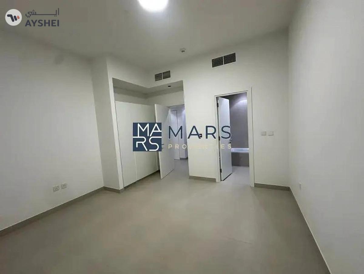 Brand New!! 3BR corner villa available with Maid room & Balcony & Big garden -10-10