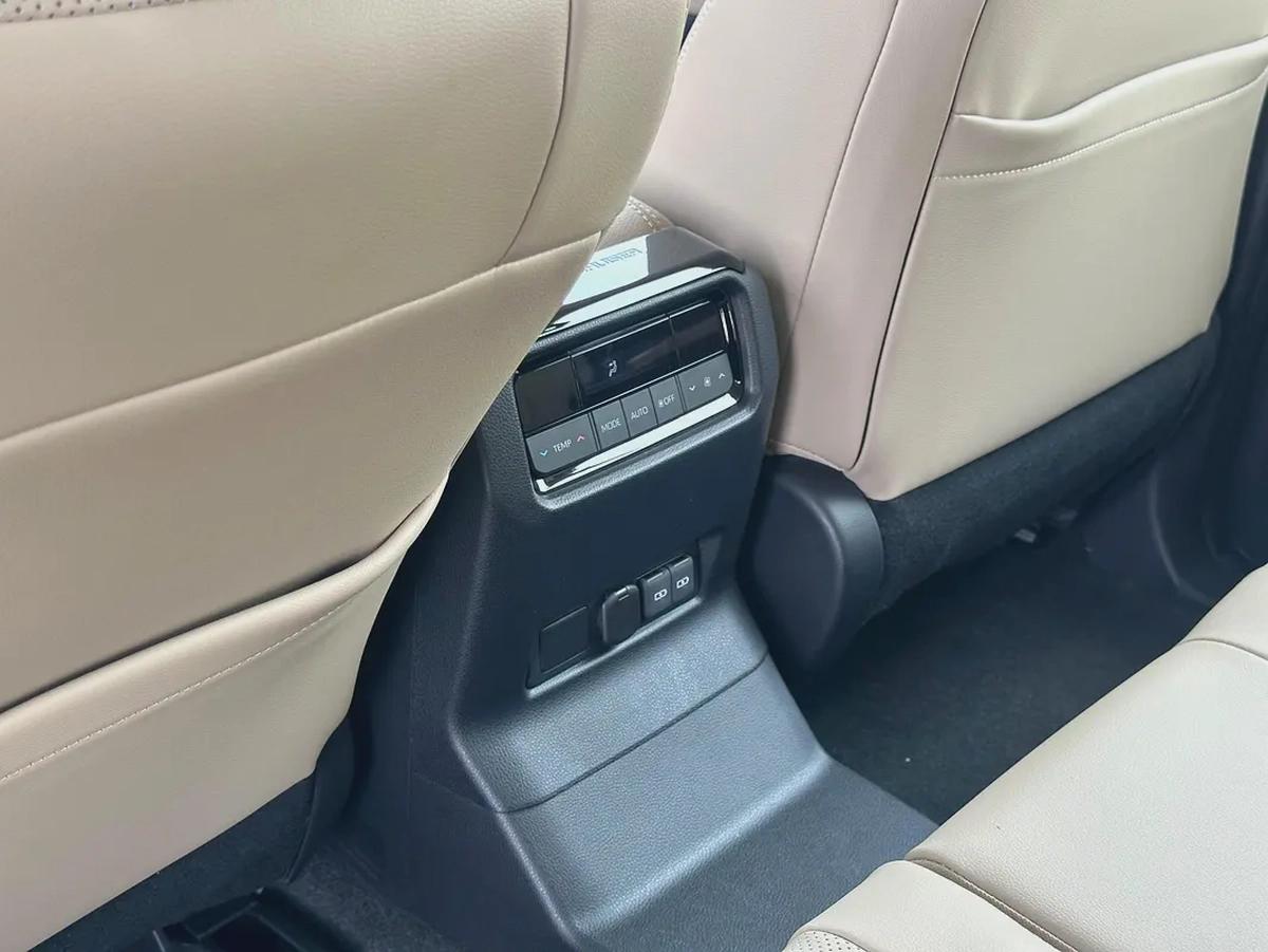 2024 Toyota Prado GX MID - GCC Specs - Brand New-14-14