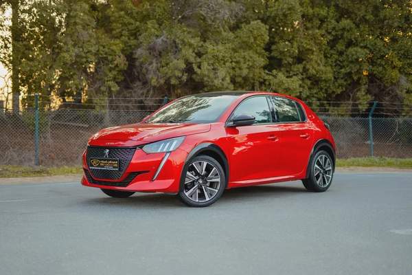 AED 639/Month | 208 GT | Free Warranty | GCC Specs | REF#P01816