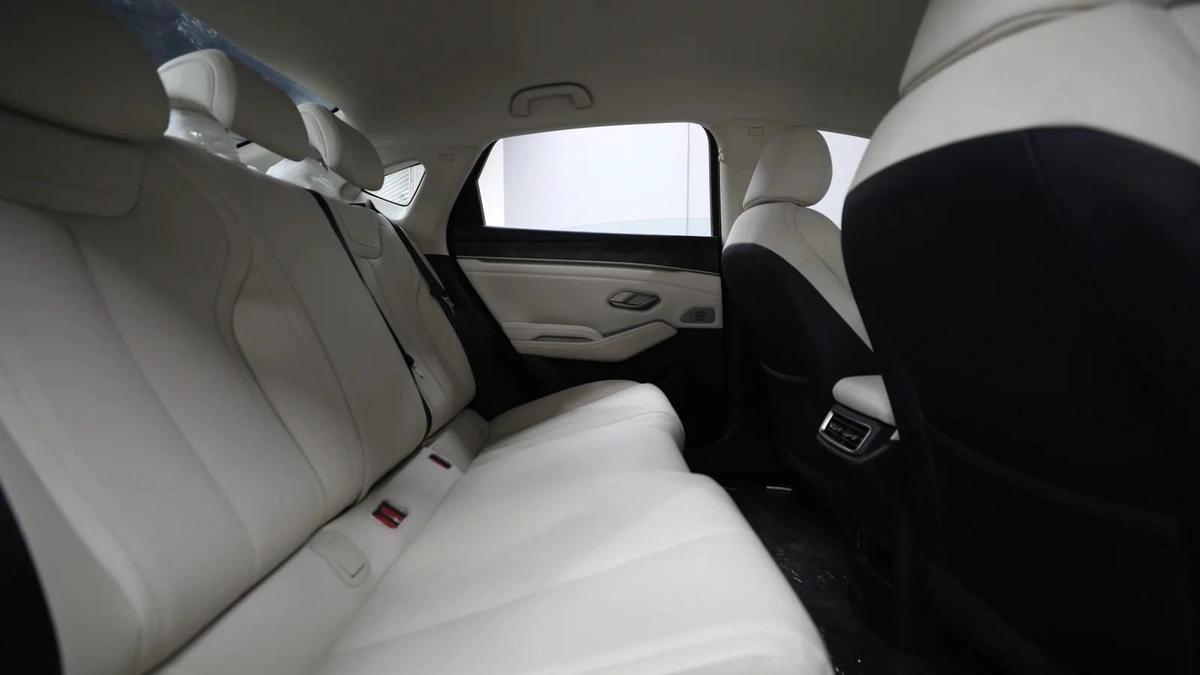Brand New 2025 BYD Qin L Leading Beyond | Factory Fresh Ref bydqinlbeyond-7-7