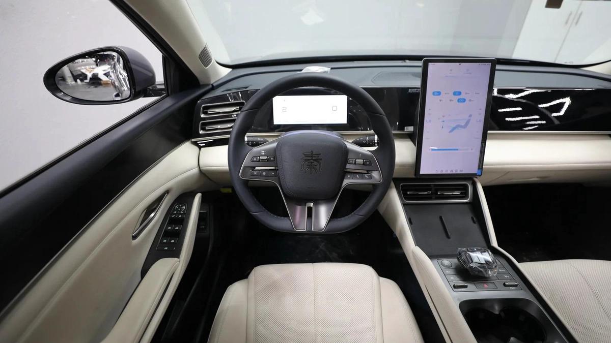 Brand New 2025 BYD Qin L Leading Beyond | Factory Fresh Ref bydqinlbeyond-16-16