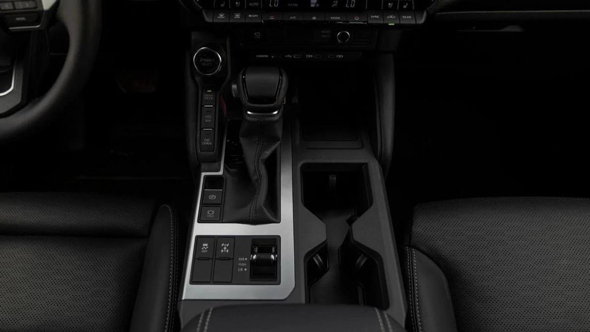 Toyota Prado 250 VX PREMIUM 2.4P AT MY2025 – BLACK-11-11
