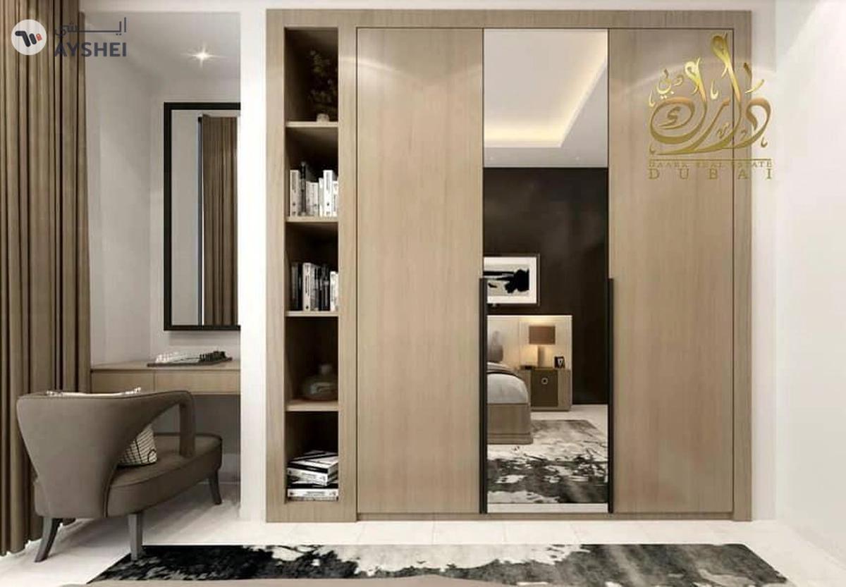 Sky-High Living with Iconic Marina Views-8-8