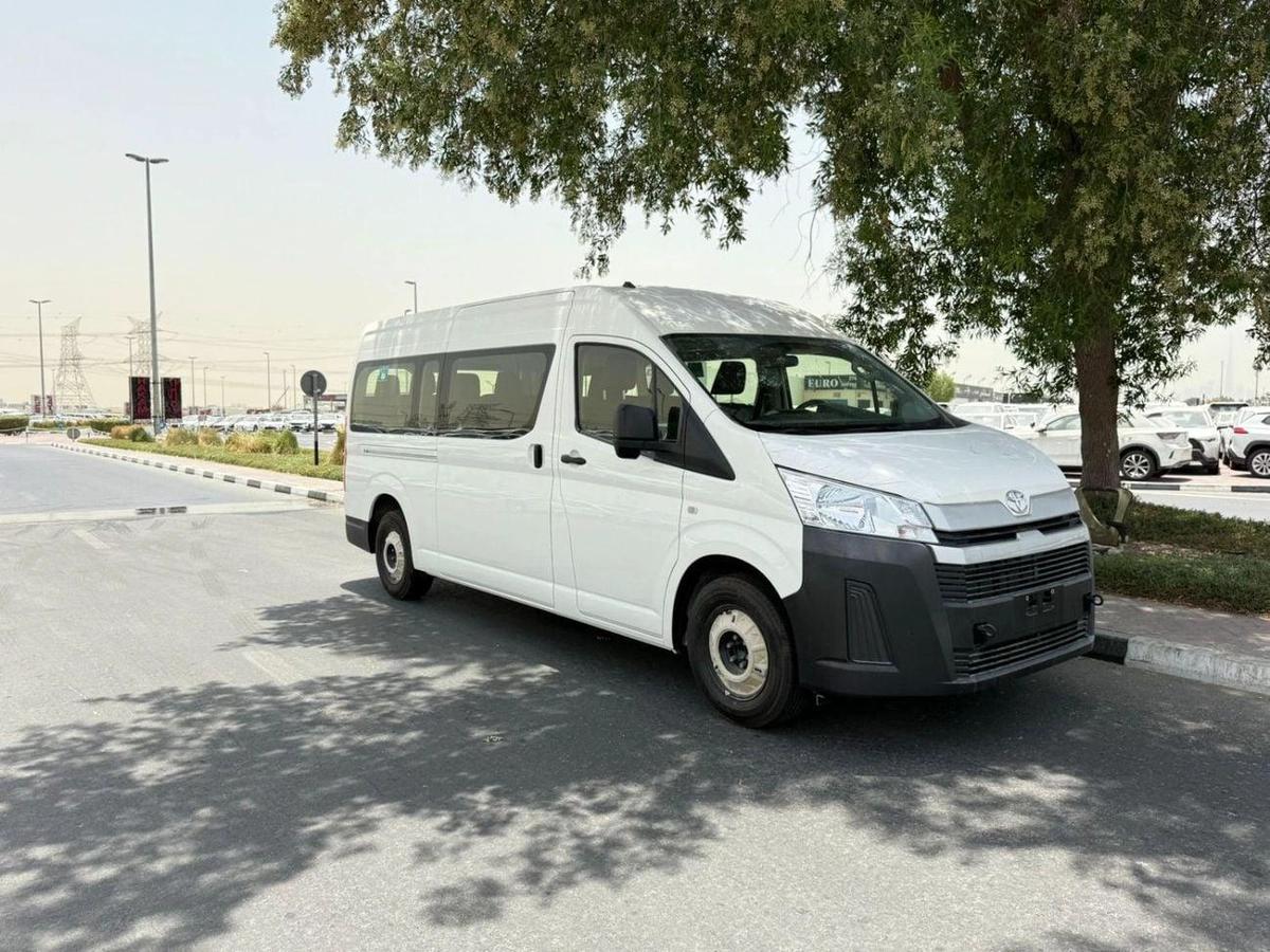 Toyota Hiace GL -High Roof Commuter 3.5L A/T-10-10
