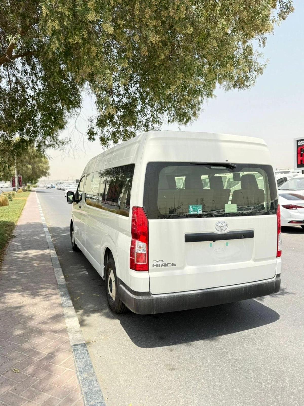 Toyota Hiace GL -High Roof Commuter 3.5L A/T-11-11
