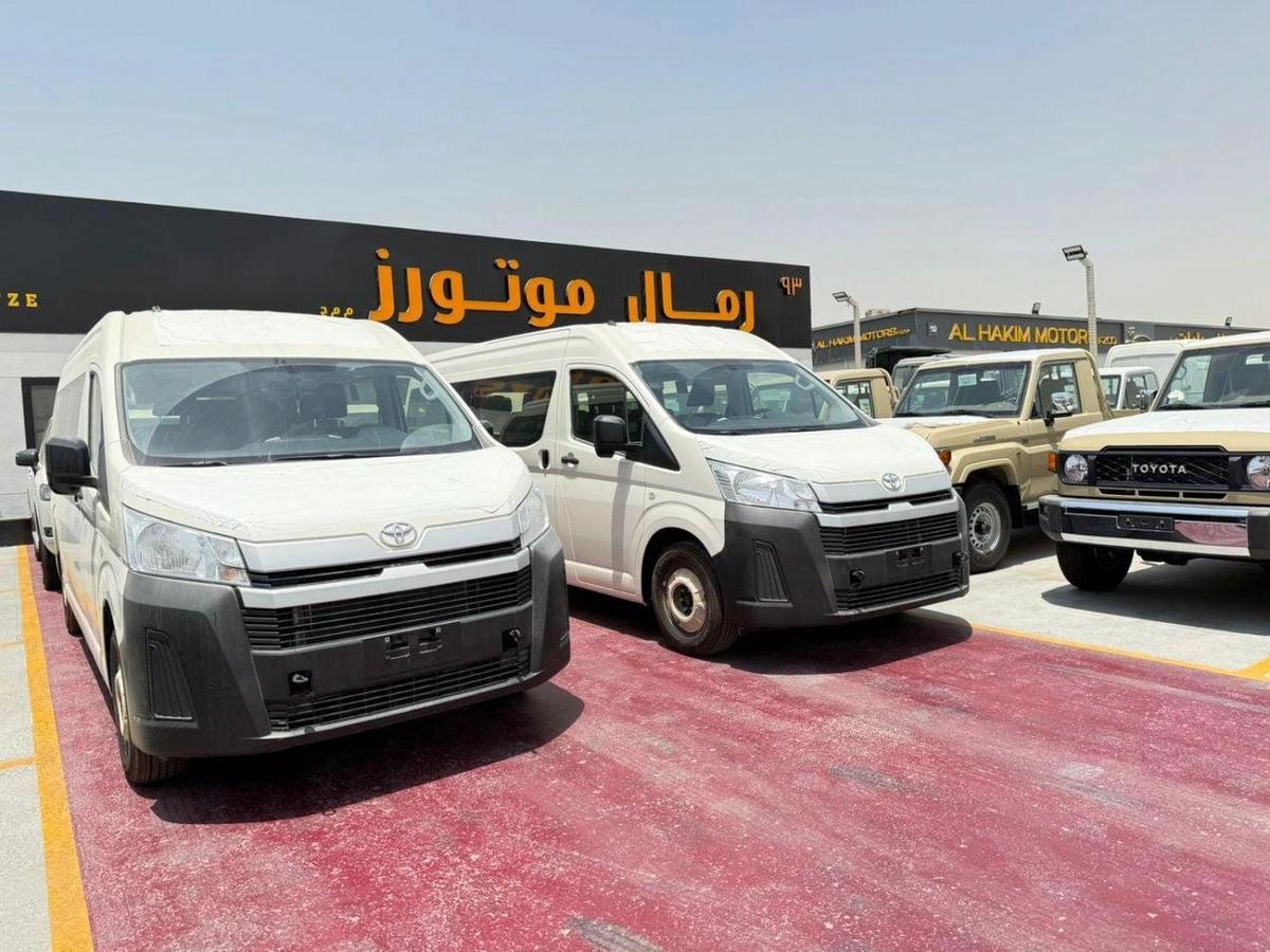Toyota Hiace GL -High Roof Commuter 3.5L A/T-16-16