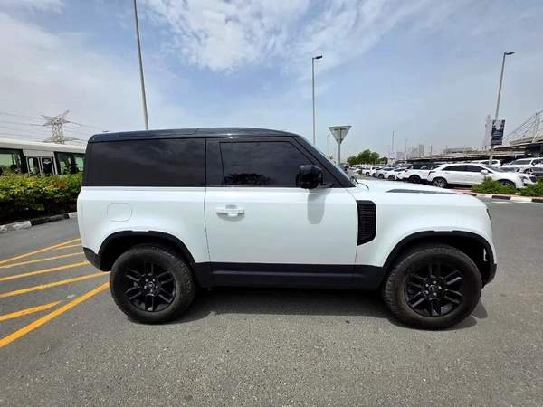 Land Rover Defender 90 S P300