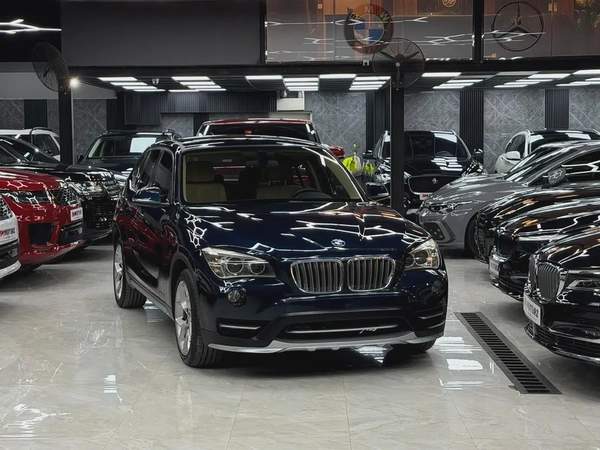 BMW X1 | 1 Owner | Original Paint | Like New | GCC Specs