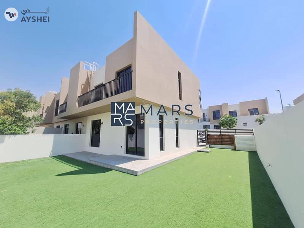Exclusive 3-Bedroom Townhouse with maid room in nasma residences Prime Location-16-16