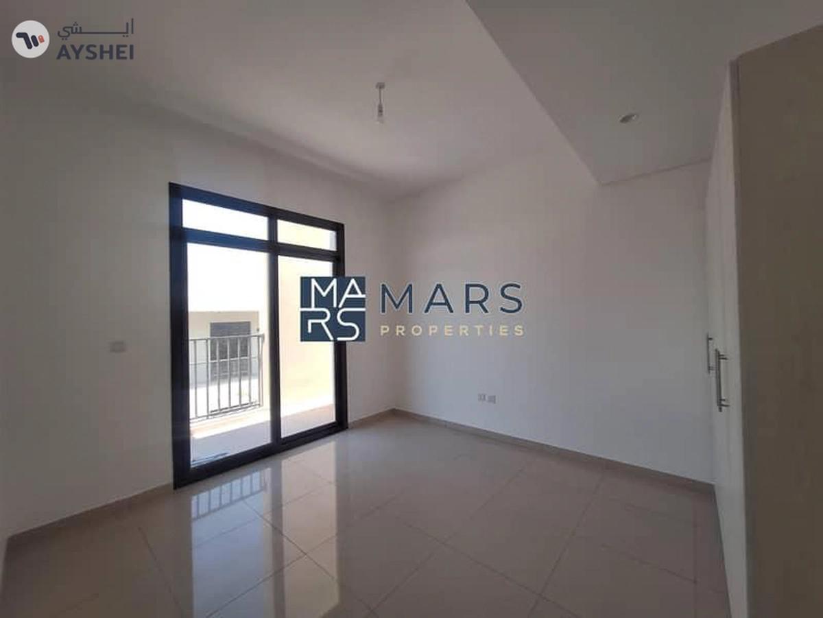 Exclusive 3-Bedroom Townhouse with maid room in nasma residences Prime Location-8-8
