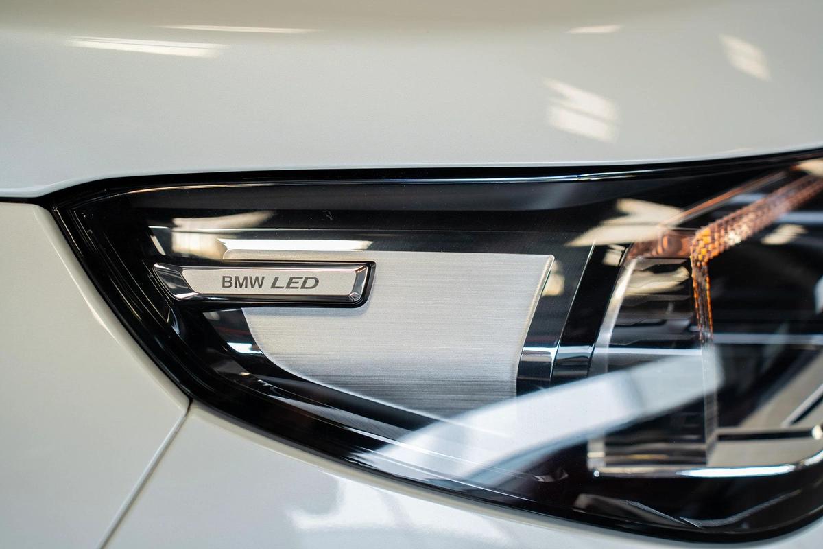 BMW iX1 xDrive30 M Sport-1-1