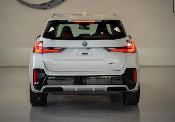 BMW iX1 xDrive30 M Sport