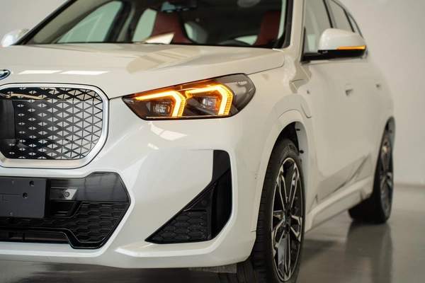 BMW iX1 xDrive30 M Sport