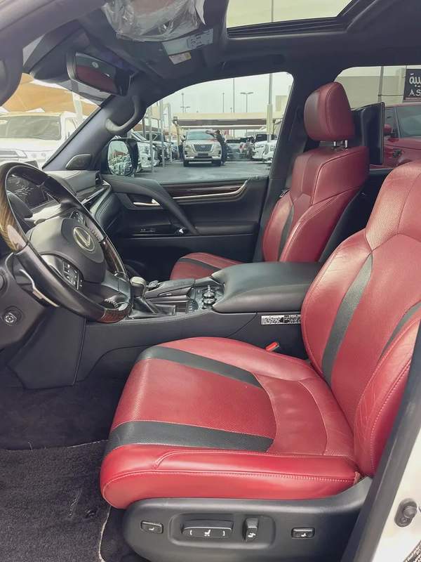 Lexus LX 570 Signature 2018 GCC Specs