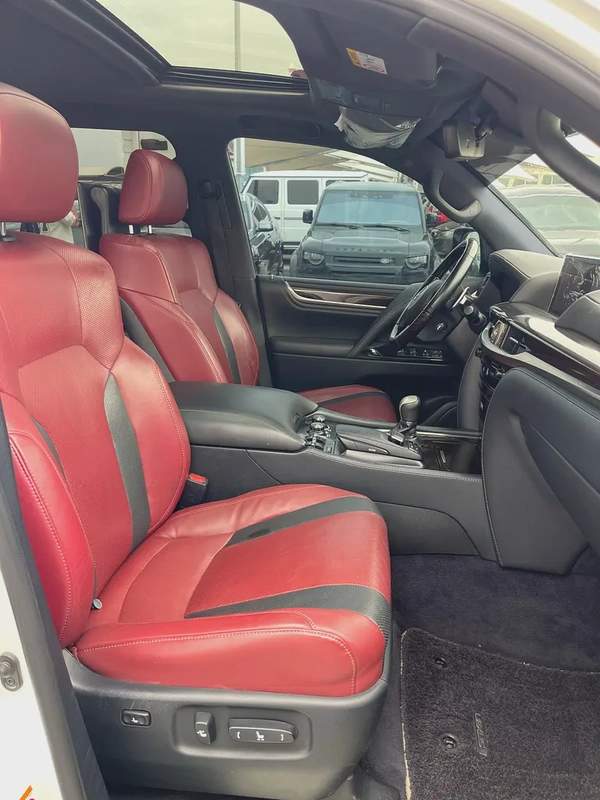Lexus LX 570 Signature 2018 GCC Specs