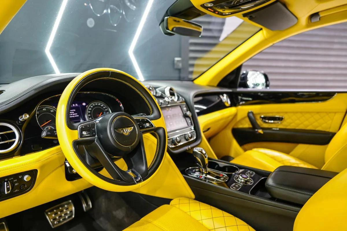 Bentley Bentayga Mulliner-2-2