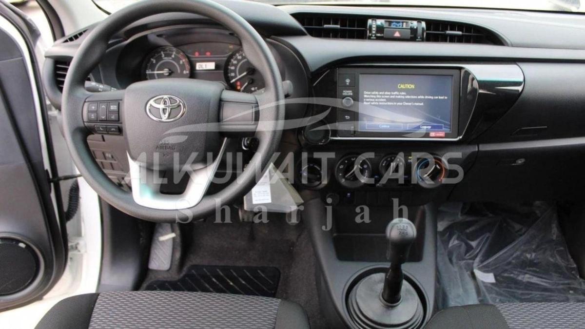 Toyota Hilux Basic 2.4D MT - MY2025-7-7