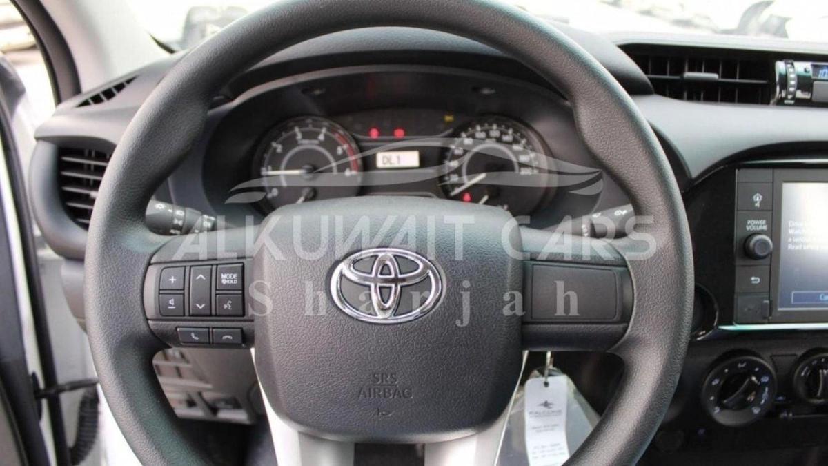 Toyota Hilux Basic 2.4D MT - MY2025-9-9
