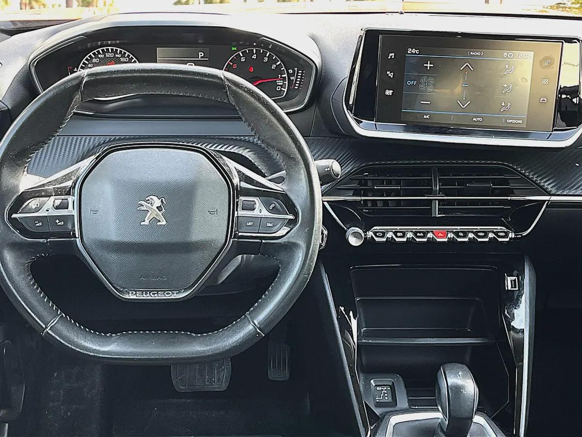 AED 986 P.M | PEUGEOT | 2008 | ACTIVE | 1.2L TURBO | GCC | ORIGINAL PAINT-10-10