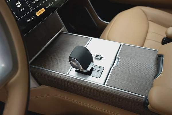 2025 RANGE ROVER P530 AUTOBIOGRAPHY | MAIN DEALER WARRANTY 5 YEARS