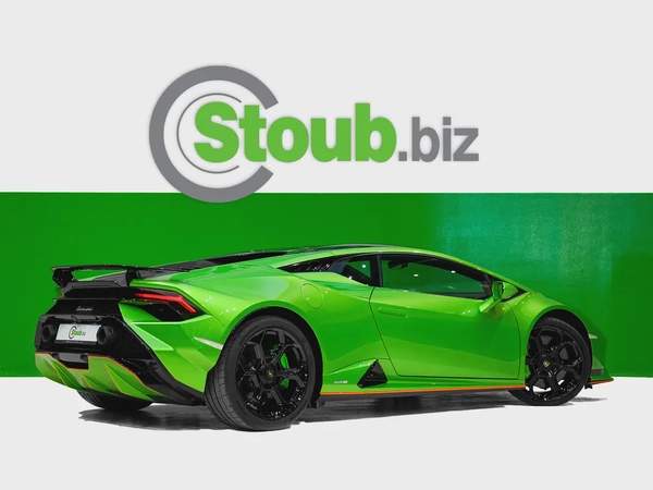 Only 408 Km Extended Interior and Exterior Carbon Package Tecnica 2023 : SWAP your car to grab it