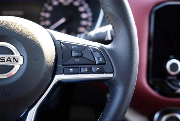 Nissan XTerra Platinum Petrol AT 2.5L 4WD