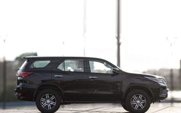 Toyota Fortuner EXR 2.7L (160 HP)