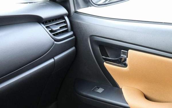 Toyota Fortuner EXR 2.7L (160 HP)