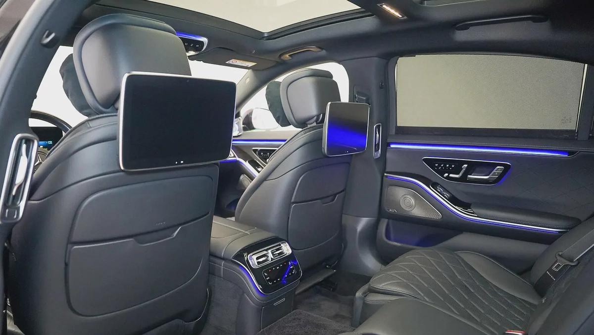 Special Offer | AED 5,631 PM | S63 Styling, Chauffeur Package | S500 AMG Line-7-7