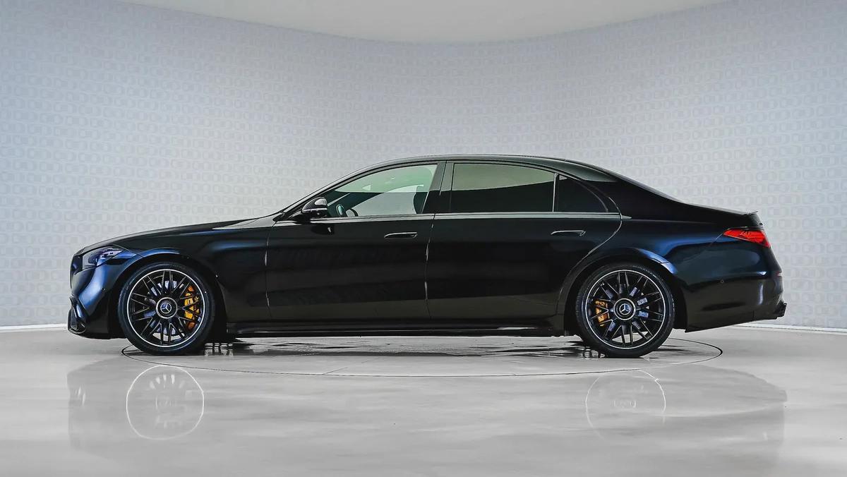 Special Offer | AED 5,631 PM | S63 Styling, Chauffeur Package | S500 AMG Line-10-10