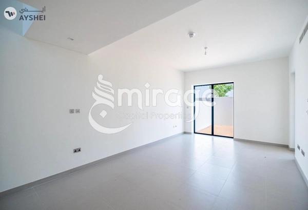 TOWNHOUSE FOR SALE IN NOYA 2, NOYA