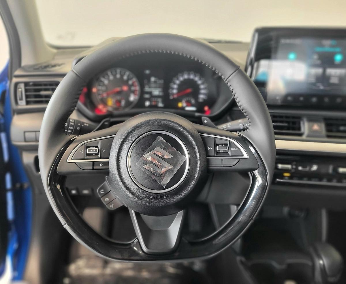 Suzuki Swift GLX 2026 Dual Tone-6-6