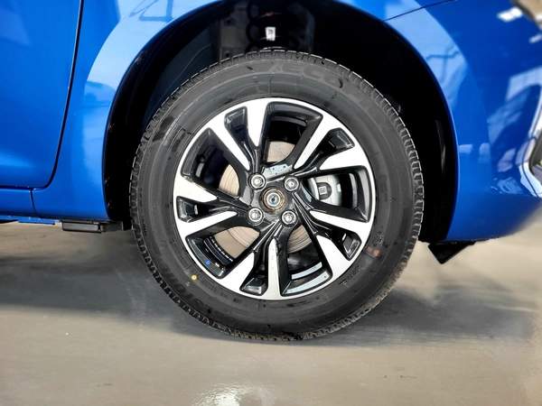 Suzuki Swift GLX 2026 Dual Tone