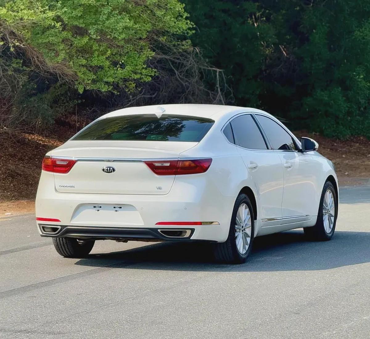 كيا كادينزا خليجي بحالة الوكالة 2019 Kia Cadenza LX - GCC Specs-5-5