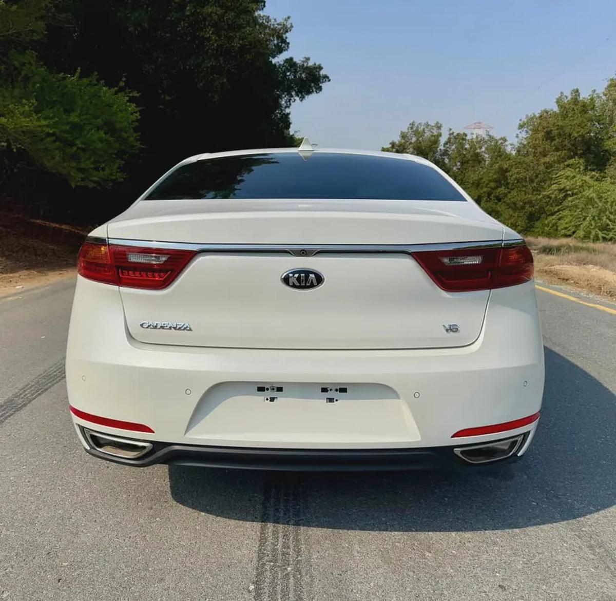 كيا كادينزا خليجي بحالة الوكالة 2019 Kia Cadenza LX - GCC Specs-6-6