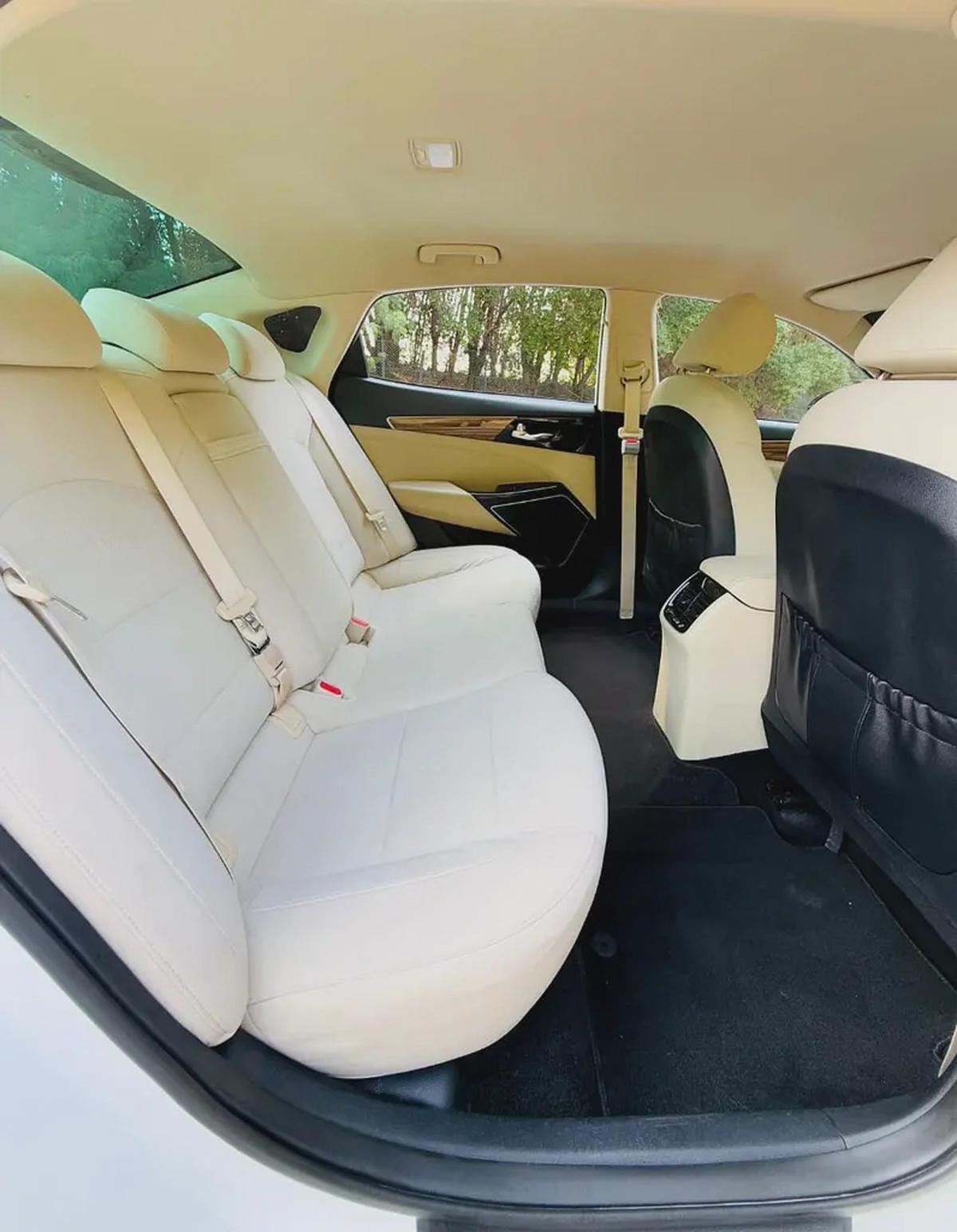 كيا كادينزا خليجي بحالة الوكالة 2019 Kia Cadenza LX - GCC Specs-13-13