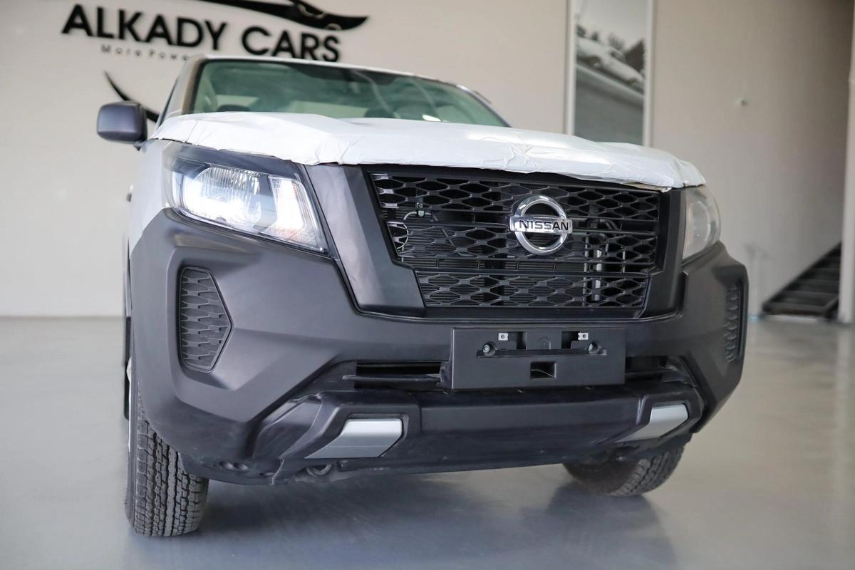 NISSAN NAVARA 2.5 PETROL XE 4X2 MT SC PLUS-6-6