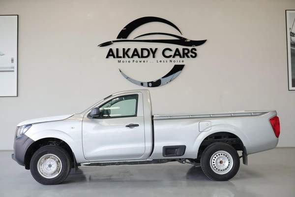 NISSAN NAVARA 2.5 PETROL XE 4X2 MT SC PLUS
