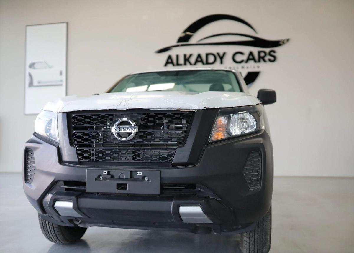 NISSAN NAVARA 2.5 PETROL XE 4X2 MT SC PLUS-4-4
