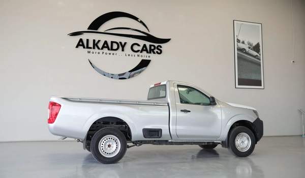 NISSAN NAVARA 2.5 PETROL XE 4X2 MT SC PLUS