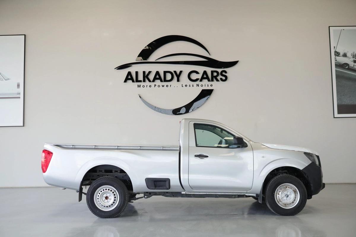 NISSAN NAVARA 2.5 PETROL XE 4X2 MT SC PLUS-21-21