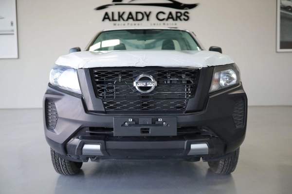 NISSAN NAVARA 2.5 PETROL XE 4X2 MT SC PLUS