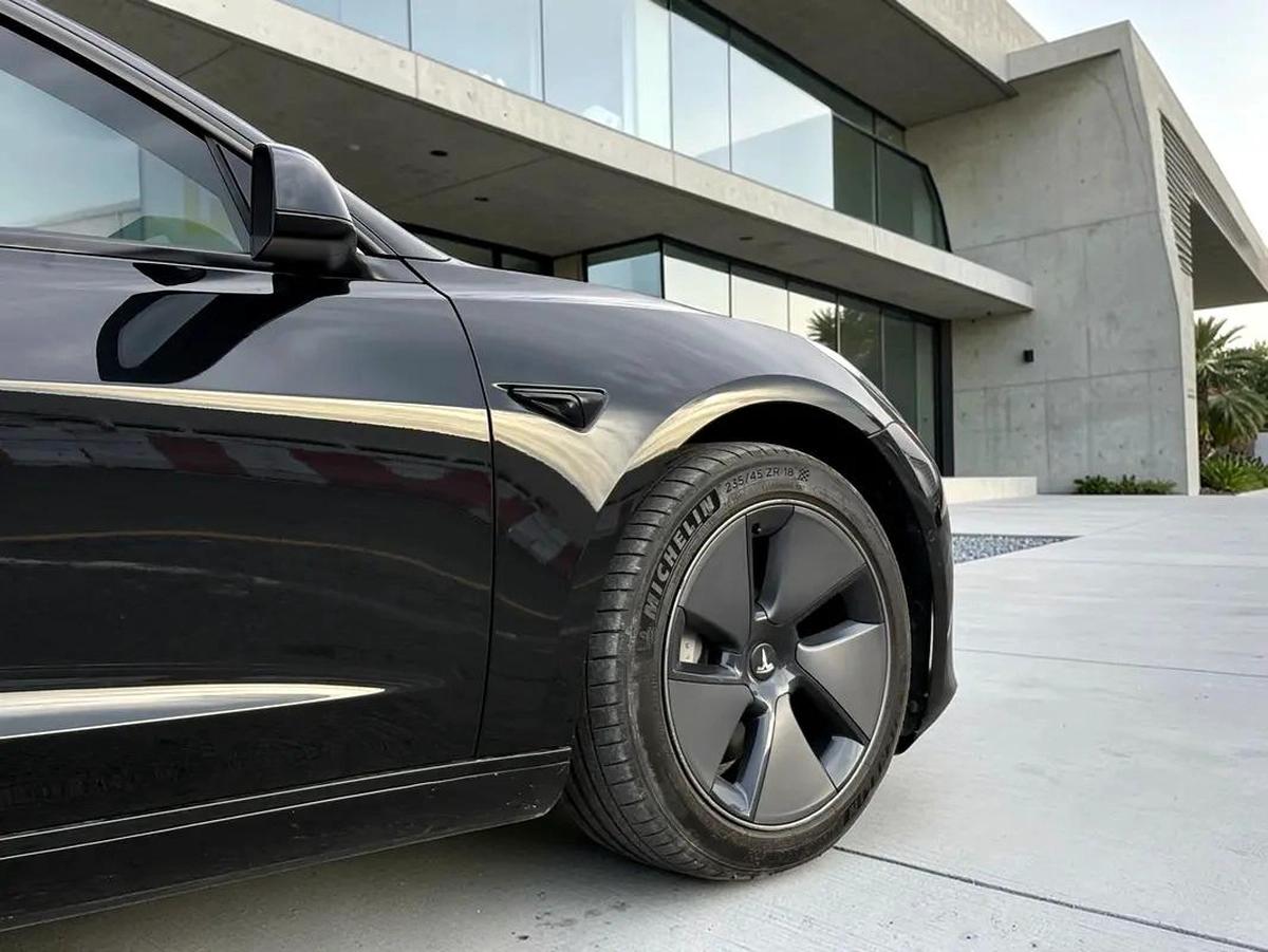 AED 1,520 P.M | 0% DOWN PAYMENT | TESLA MODEL 3 | EV | 2022-4-4