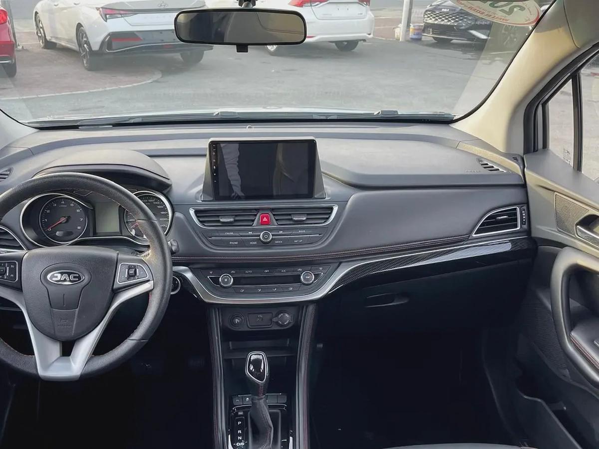 JAC S3 Silver 2023 Full Option, Good Condition-11-11