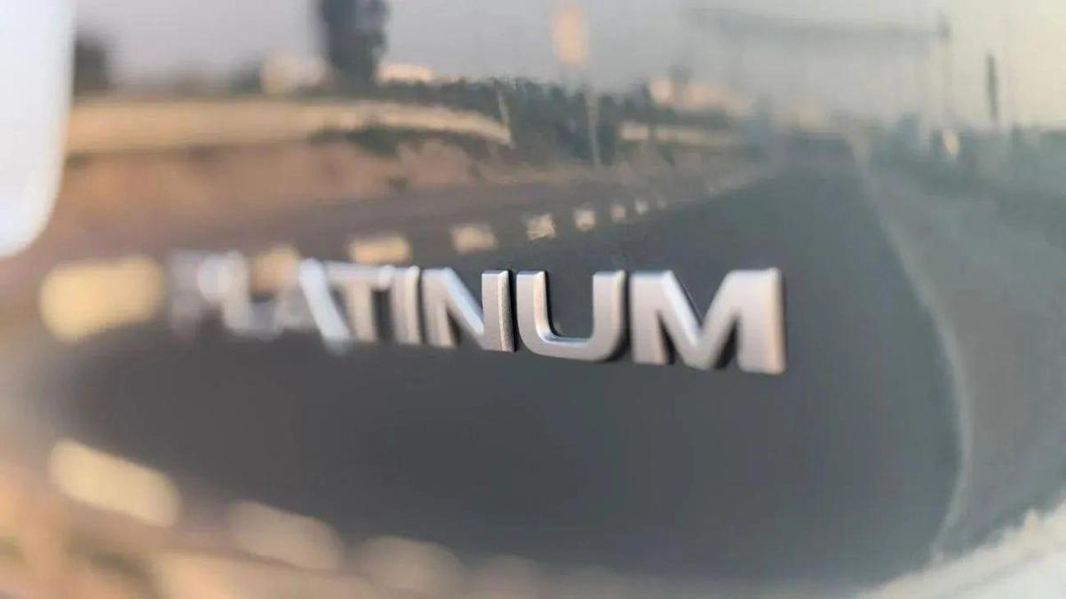 Nissan Patrol 3.8 FULL-8-8