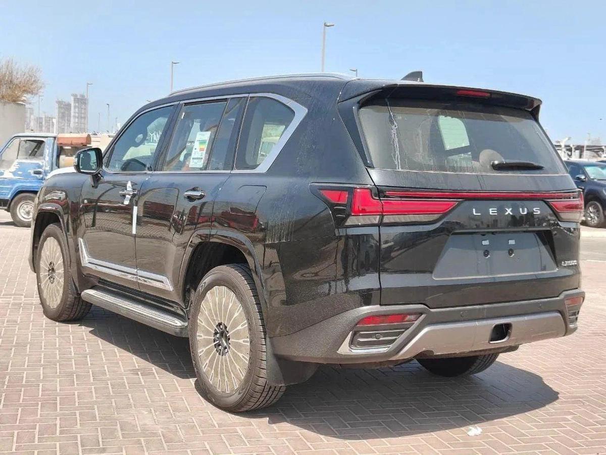 Lexus LX 600 LEXUS LX 600 VIP 3.5L-4-4